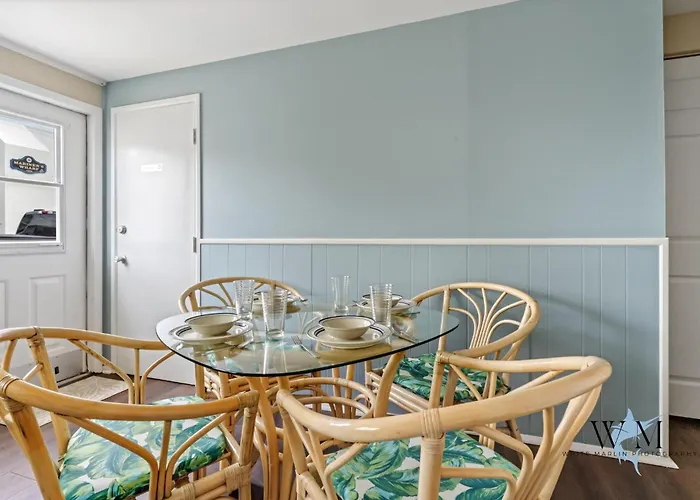 Cozy 2nd Floor Bayside Condo, Steps To Pool & Beach! Ocean City