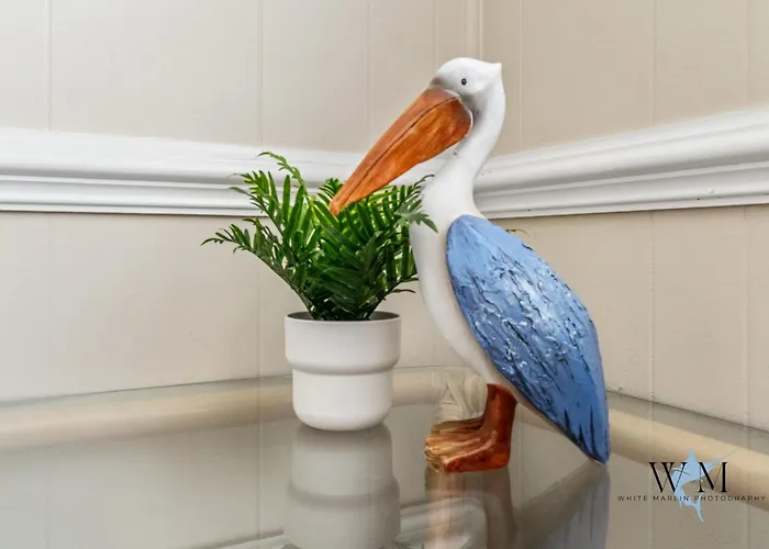 Cozy 2nd Floor Bayside Condo, Steps To Pool & Beach! Apartment Ocean City