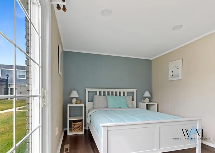 Cozy 2nd Floor Bayside Condo, Steps To Pool & Beach! Appartement