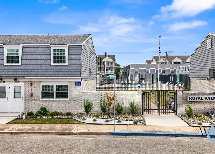 Apartment Cozy 2nd Floor Bayside Condo, Steps To Pool & Beach!